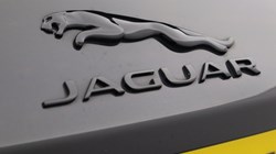2023 (23) JAGUAR E-PACE 2.0 D200 R-Dynamic Black 5dr Auto 5600841