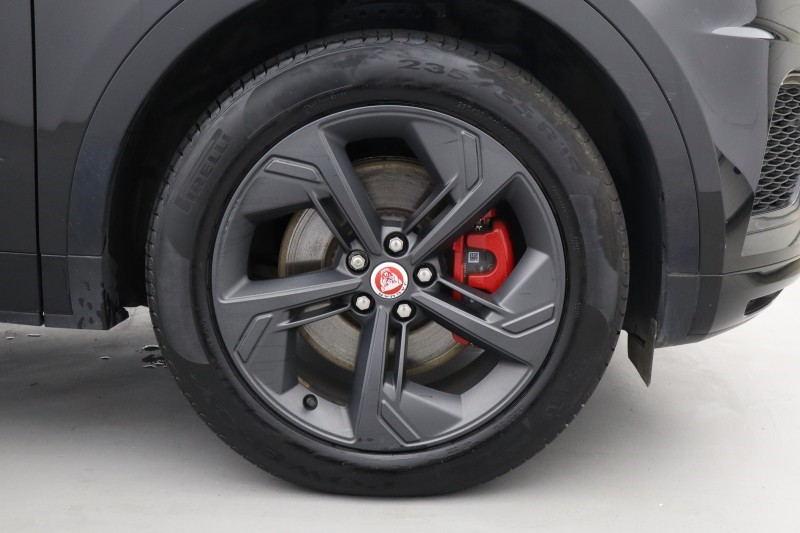 2023 (23) JAGUAR E-PACE 2.0 D200 R-Dynamic Black 5dr Auto 5600834