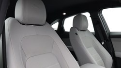 2023 (23) JAGUAR E-PACE 1.5 P300e R-Dynamic HSE 5dr Auto 5625712