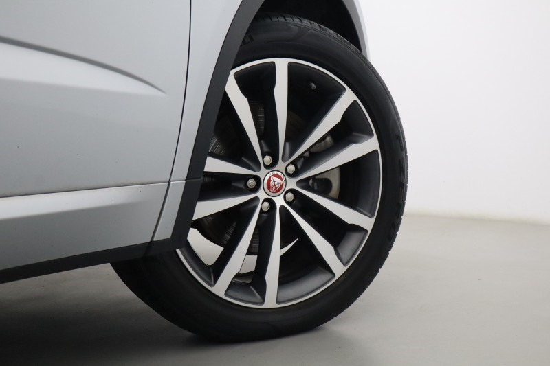 2023 (23) JAGUAR E-PACE 1.5 P300e R-Dynamic HSE 5dr Auto 5625749