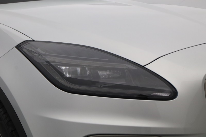 2023 (23) JAGUAR E-PACE 1.5 P300e R-Dynamic HSE 5dr Auto 5625696