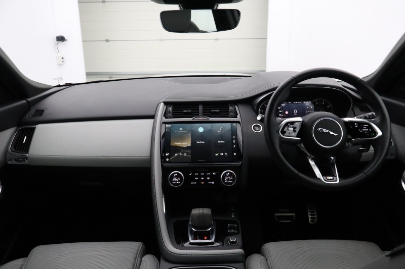 2023 (23) JAGUAR E-PACE 1.5 P300e R-Dynamic HSE 5dr Auto 5625704