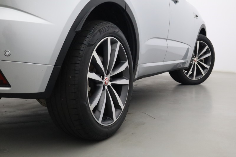 2023 (23) JAGUAR E-PACE 1.5 P300e R-Dynamic HSE 5dr Auto 5625750