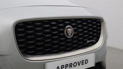 2023 (23) JAGUAR E-PACE 1.5 P300e R-Dynamic HSE 5dr Auto 5625697