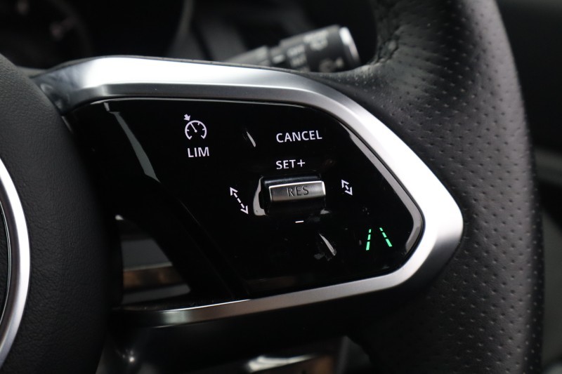 2023 (23) JAGUAR E-PACE 1.5 P300e R-Dynamic HSE 5dr Auto 5625719