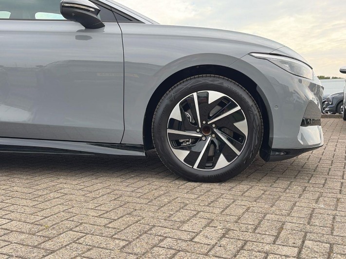  VOLKSWAGEN ID.7 210kW Match Pro S Plus 86kWh 5dr Auto [Int PLUS Pack] 5619888