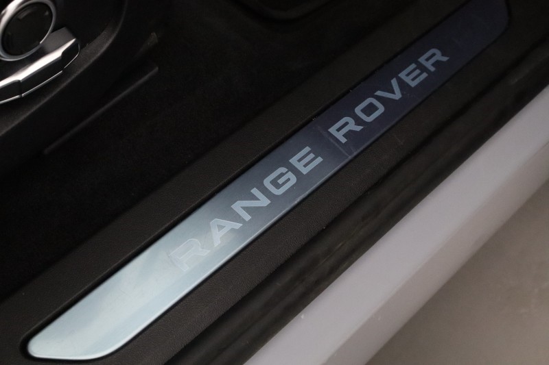 2025 (25) LAND ROVER RANGE ROVER EVOQUE 2.0 D200 Autobiography 5dr Auto [Revised] 5621254