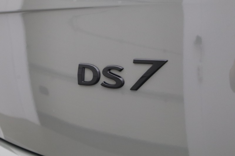 2024 (24) DS DS 7 1.5 BlueHDi Performance Line  PLUS 5dr EAT8 5606937