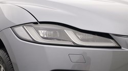 2023 (23) JAGUAR F-PACE 2.0 P250 R-Dynamic SE Black 5dr Auto AWD 5612748