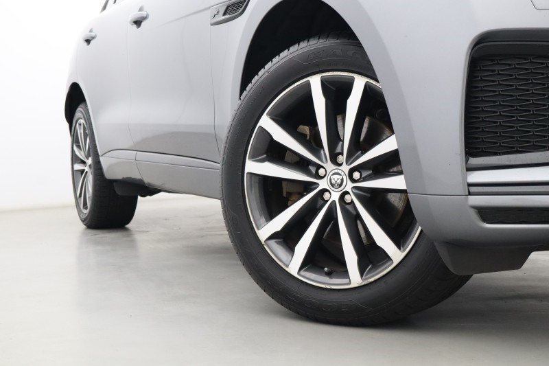 2023 (23) JAGUAR F-PACE 2.0 P250 R-Dynamic SE Black 5dr Auto AWD 5612788