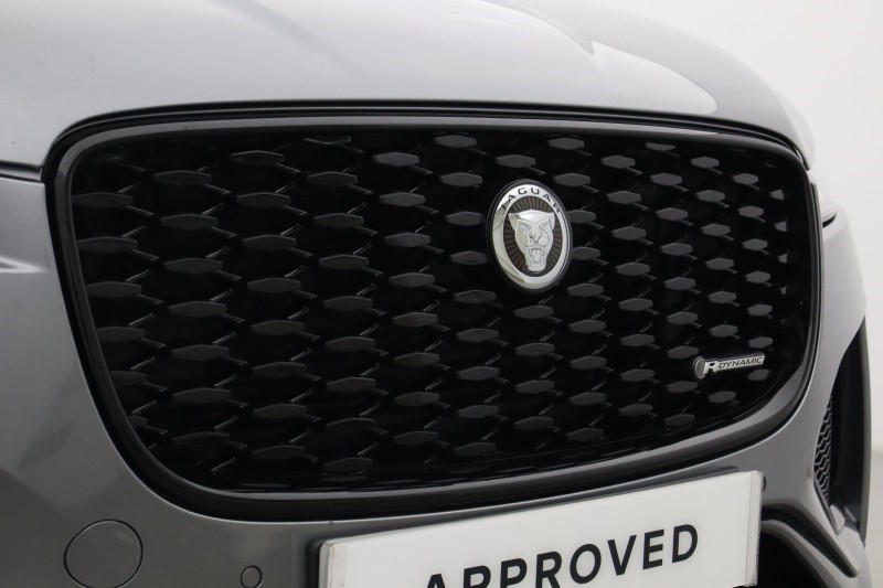 2023 (23) JAGUAR F-PACE 2.0 P250 R-Dynamic SE Black 5dr Auto AWD 5612749
