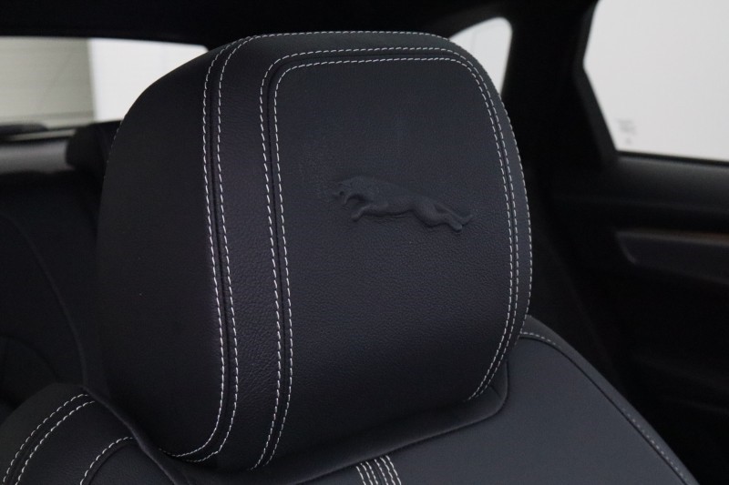 2023 (23) JAGUAR F-PACE 2.0 P250 R-Dynamic SE Black 5dr Auto AWD 5612801