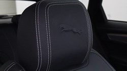 2023 (23) JAGUAR F-PACE 2.0 P250 R-Dynamic SE Black 5dr Auto AWD 5612801