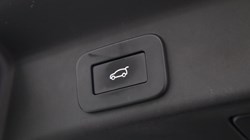 2023 (23) JAGUAR F-PACE 2.0 P250 R-Dynamic SE Black 5dr Auto AWD 5612797