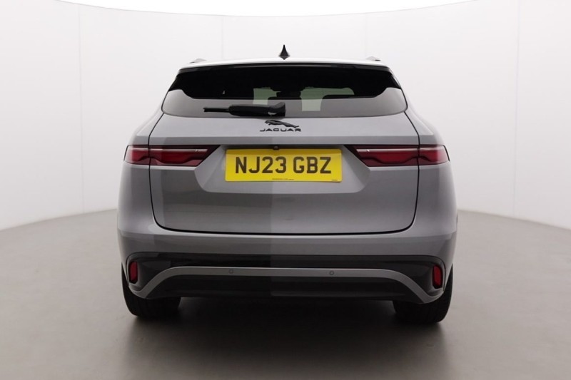 2023 (23) JAGUAR F-PACE 2.0 P250 R-Dynamic SE Black 5dr Auto AWD 5612745