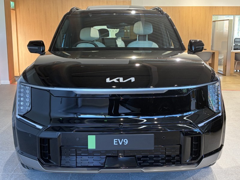 KIA EV9