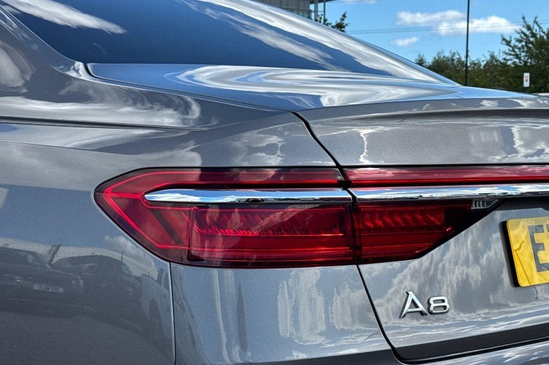 2019 (19) AUDI A8 50 TDI Quattro S Line 4dr Tiptronic 5664728