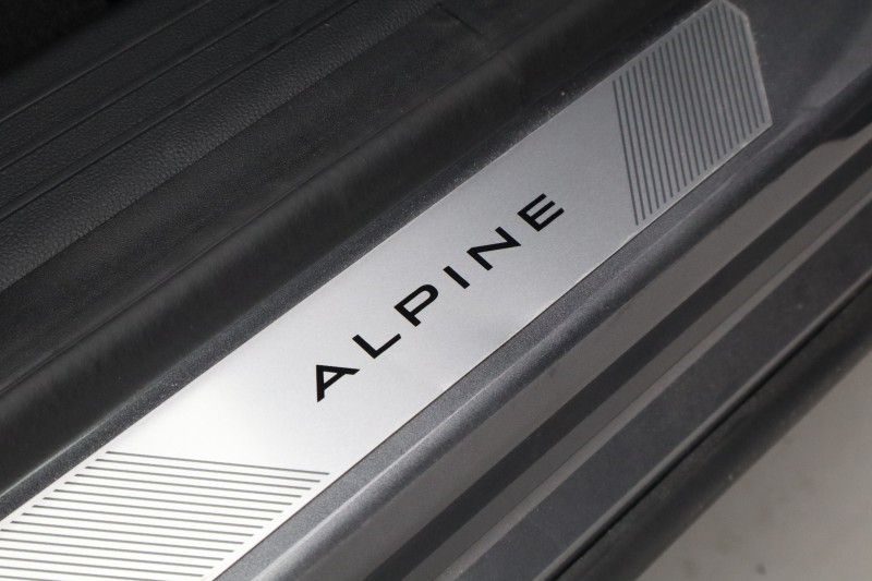 2025 (25) RENAULT RAFALE E-Tech FHEV Iconic Esprit Alpine 5dr Auto 4C 5629878