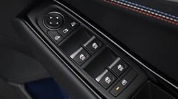 2025 (25) RENAULT RAFALE E-Tech FHEV Iconic Esprit Alpine 5dr Auto 4C 5629876