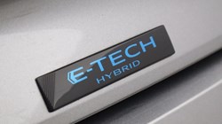 2025 (25) RENAULT RAFALE E-Tech FHEV Iconic Esprit Alpine 5dr Auto 4C 5629907