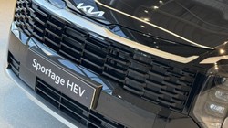 KIA SPORTAGE 1.6T GDi HEV Storm 5dr Auto 5695749