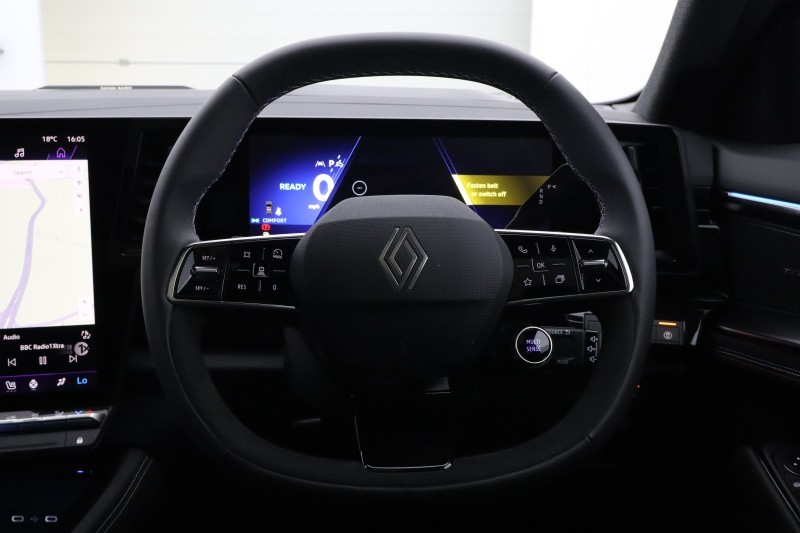 2025 (25) RENAULT RAFALE E-Tech FHEV Iconic Esprit Alpine 5dr Auto 4C 5629874