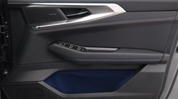 2025 (25) RENAULT RAFALE E-Tech FHEV Iconic Esprit Alpine 5dr Auto 4C 5629875