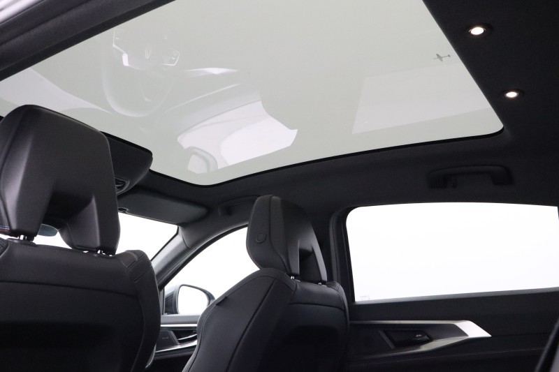2025 (25) RENAULT RAFALE E-Tech FHEV Iconic Esprit Alpine 5dr Auto 4C 5629869