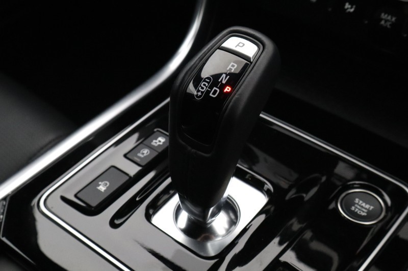 2023 (73) JAGUAR XE 2.0 D200 R-Dynamic S 4dr Auto 5648891