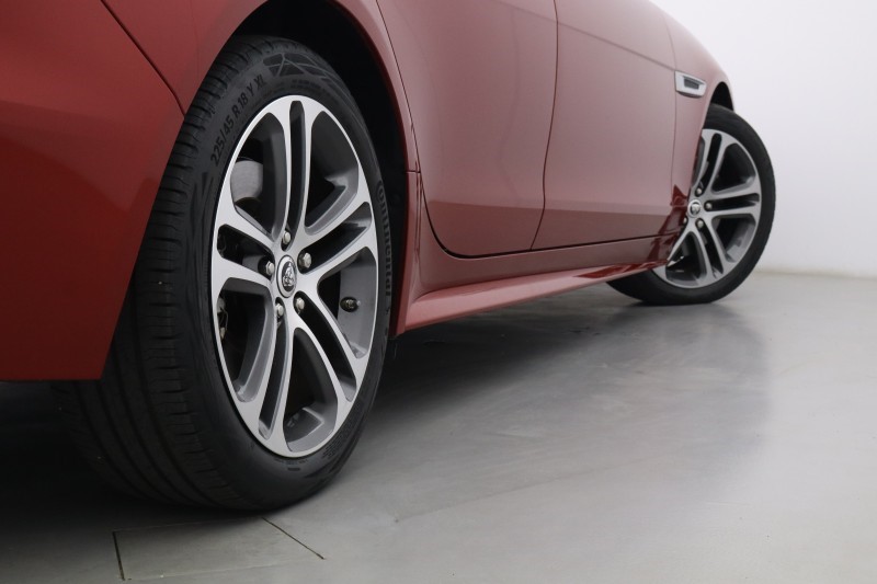 2023 (73) JAGUAR XE 2.0 D200 R-Dynamic S 4dr Auto 5648905