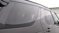 2023 (23) LAND ROVER DISCOVERY 3.0 D300 R-Dynamic SE 5dr Auto 5652526