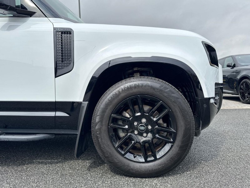 2024 (74) LAND ROVER DEFENDER 3.0 D300 X-Dynamic SE 130 5dr Auto 5683766