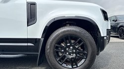 2024 (74) LAND ROVER DEFENDER 3.0 D300 X-Dynamic SE 130 5dr Auto 5683766
