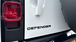 2024 (74) LAND ROVER DEFENDER 3.0 D300 X-Dynamic SE 130 5dr Auto 5683799