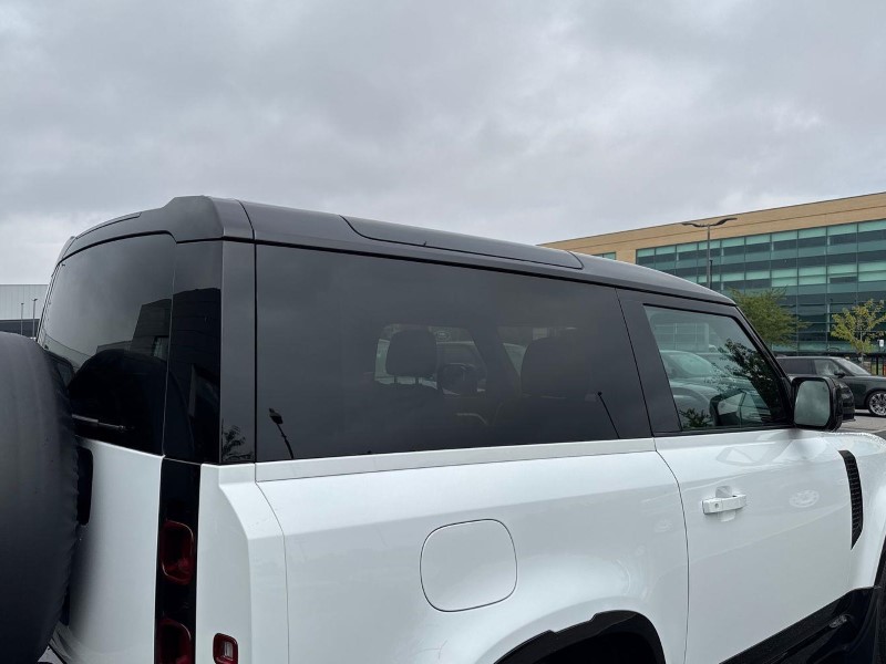 2024 (74) LAND ROVER DEFENDER 3.0 D300 X-Dynamic SE 130 5dr Auto 5683804