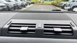 2024 (74) LAND ROVER DEFENDER 3.0 D300 X-Dynamic SE 130 5dr Auto 5683790