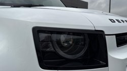 2024 (74) LAND ROVER DEFENDER 3.0 D300 X-Dynamic SE 130 5dr Auto 5683775