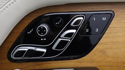 2020 (70) LAND ROVER RANGE ROVER 3.0 D350 Autobiography 4dr Auto 5663243