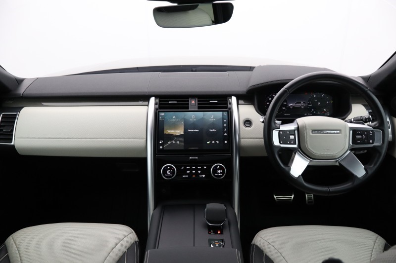 2023 (73) LAND ROVER DISCOVERY 3.0 D300 Metropolitan Edition 5dr Auto 5703201