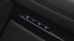 2023 (23) LAND ROVER RANGE ROVER EVOQUE 1.5 P300e Autobiography 5dr Auto 5681858
