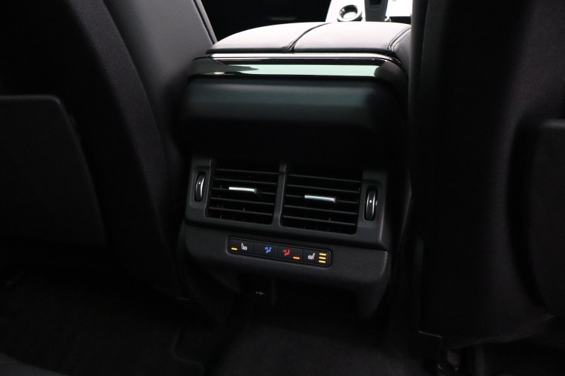 2023 (23) LAND ROVER RANGE ROVER EVOQUE 1.5 P300e Autobiography 5dr Auto 5681851