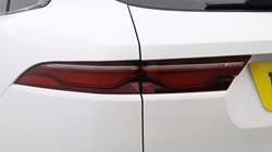 2024 (24) JAGUAR F-PACE 2.0 D200 R-Dynamic SE Black 5dr Auto AWD 5683008