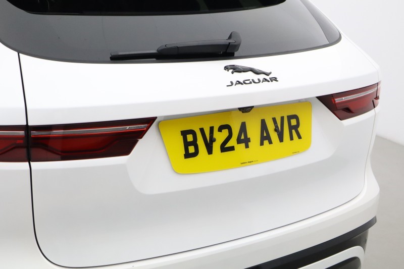 2024 (24) JAGUAR F-PACE 2.0 D200 R-Dynamic SE Black 5dr Auto AWD 5683011