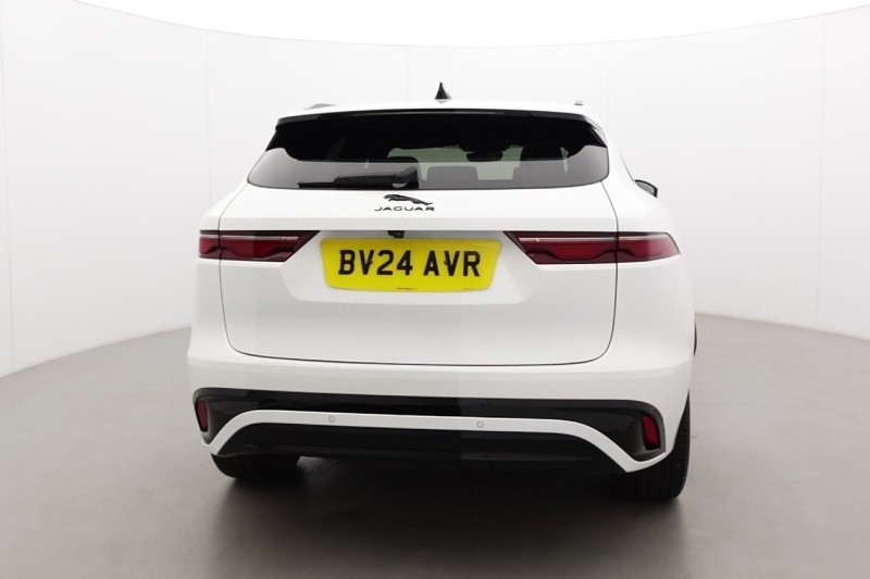 2024 (24) JAGUAR F-PACE 2.0 D200 R-Dynamic SE Black 5dr Auto AWD 5682958
