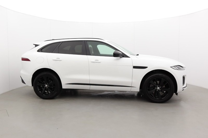 2024 (24) JAGUAR F-PACE 2.0 D200 R-Dynamic SE Black 5dr Auto AWD 5682959