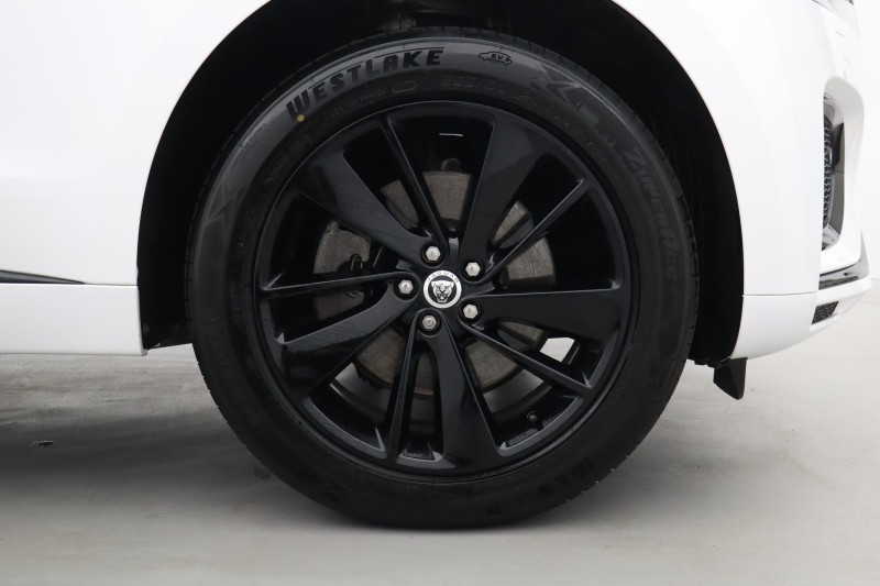 2024 (24) JAGUAR F-PACE 2.0 D200 R-Dynamic SE Black 5dr Auto AWD 5683002