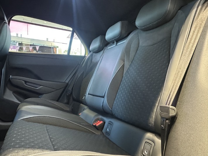  VOLKSWAGEN T-ROC 1.5 eTSI 150 R-Line 5dr DSG 5833611