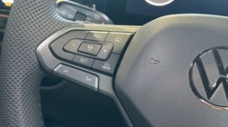 VOLKSWAGEN T-ROC 1.5 eTSI 150 R-Line 5dr DSG 5833623