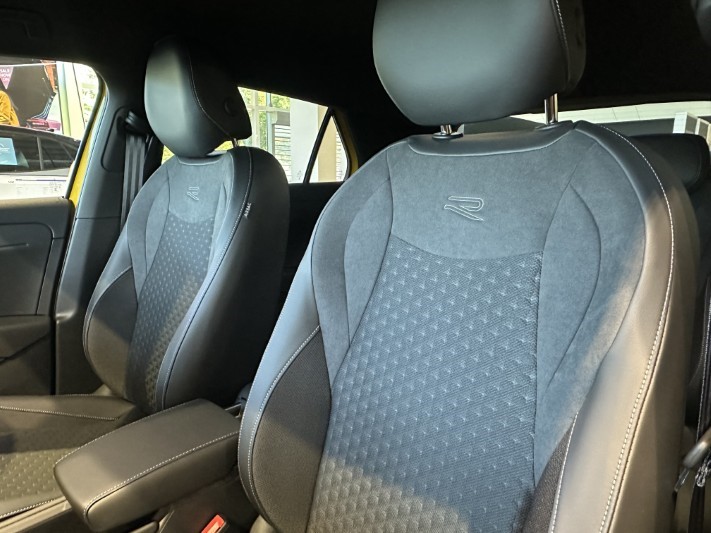  VOLKSWAGEN T-ROC 1.5 eTSI 150 R-Line 5dr DSG 5833613