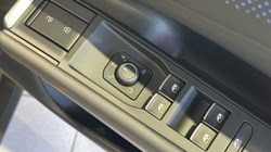 VOLKSWAGEN T-ROC 1.5 eTSI 150 R-Line 5dr DSG 5833618
